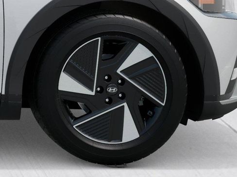 New 2026 Hyundai Ioniq 5 SE image 8