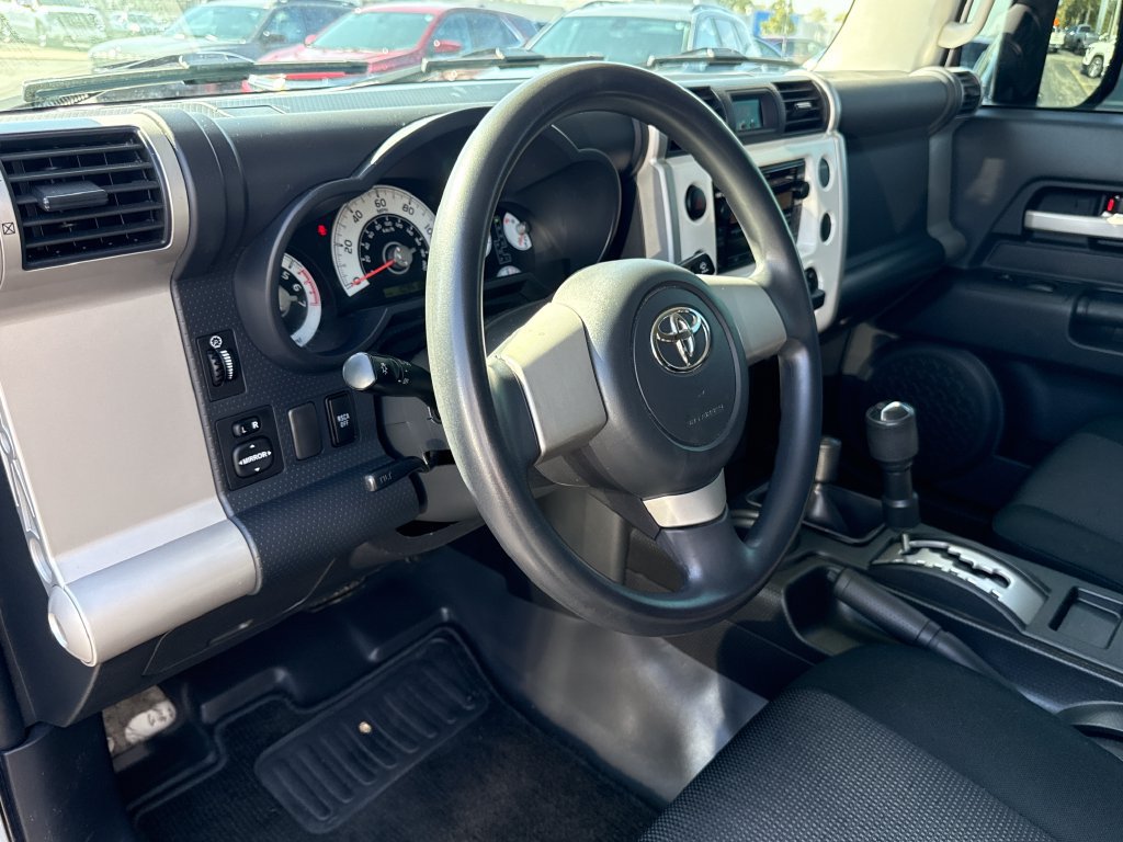 Used 2010 Toyota FJ Cruiser 4WD w/ Convenience Pkg image 13