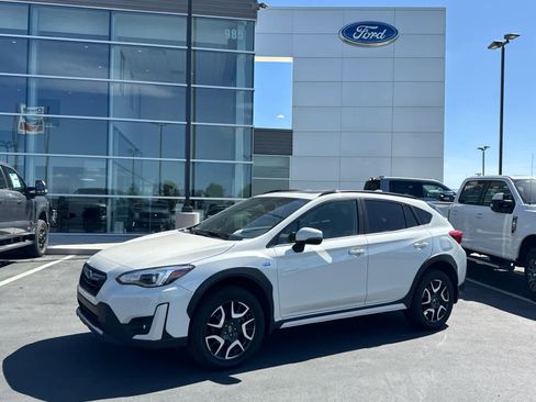 Used 2022 Subaru Crosstrek Hybrid w/ Moonroof Package w/Navigation AWD/4WD image 1