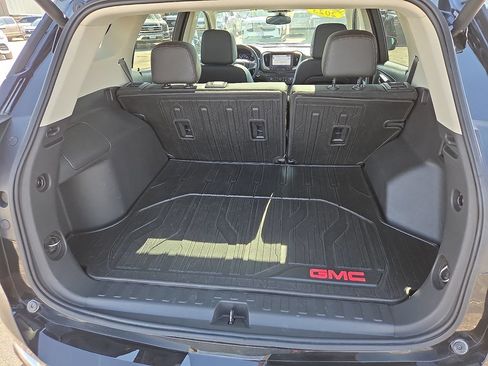 Used 2023 GMC Terrain Denali w/ Black Diamond Edition AWD/4WD image 17