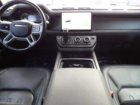 Used 2022 Land Rover Defender 110 S image 16