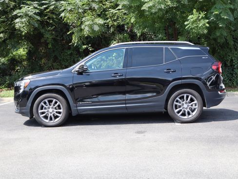 Used 2024 GMC Terrain SLT AWD/4WD image 6