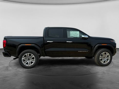New 2026 GMC Canyon Denali w/ LPO, Denali Black Edition AWD/4WD image 10