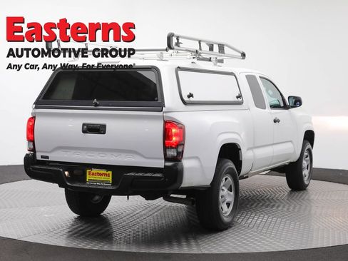 Used 2020 Toyota Tacoma SR RWD image 5
