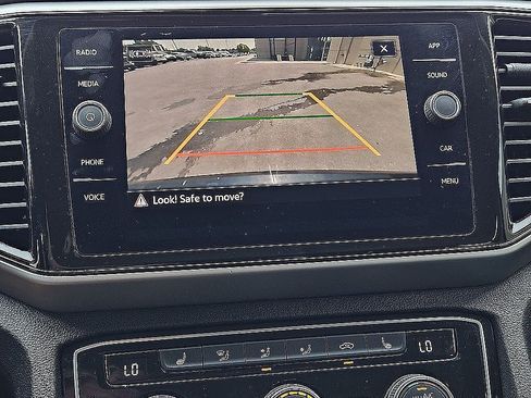 Used 2023 Volkswagen Atlas SE FWD image 15