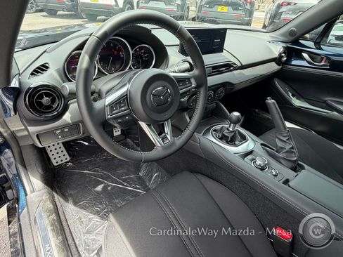 New 2026 MAZDA MX-5 Miata Club w/ Interior Package RWD image 13