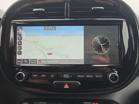 Used 2022 Kia Soul S FWD image 25