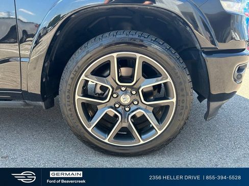 Used 2019 RAM 1500 Laramie AWD/4WD image 11