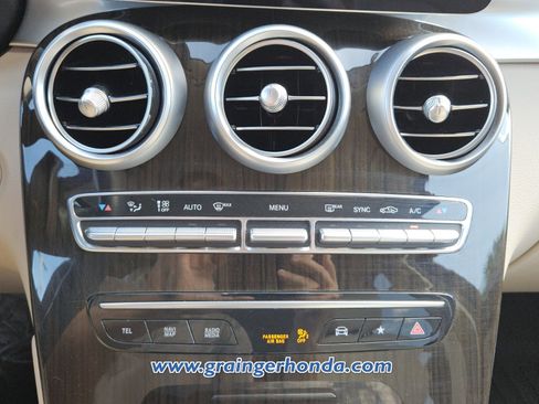 Used 2022 Mercedes-Benz GLC 300 image 17