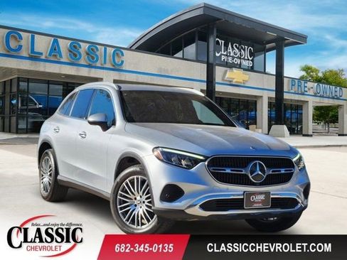 Used 2024 Mercedes-Benz GLC 300 4MATIC image 1