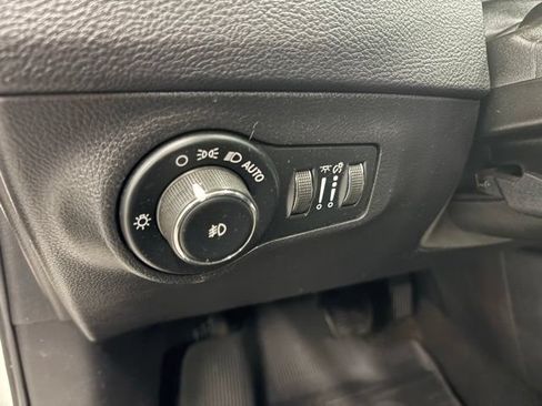 Used 2020 Jeep Compass Trailhawk AWD/4WD image 14