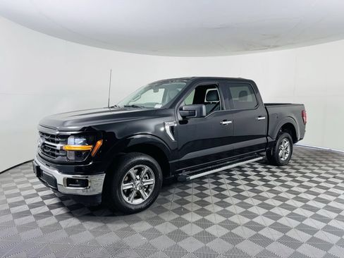 Used 2025 Ford F150 XLT w/ Equipment Group 301A Standard RWD image 4