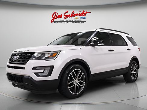 Used 2016 Ford Explorer Sport w/ Equipment Group 401A AWD/4WD image 3