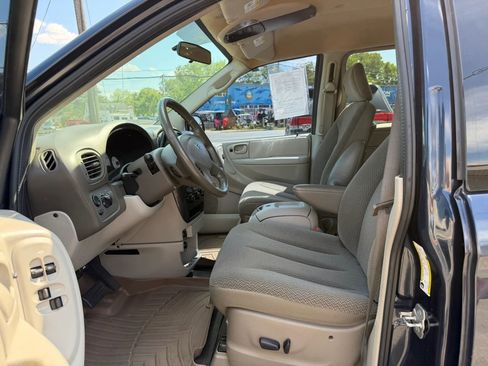 Used 2007 Dodge Grand Caravan SXT FWD image 13