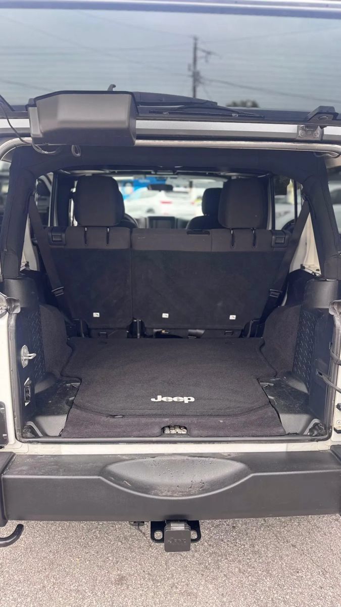 Used 2016 Jeep Wrangler Unlimited Sport AWD/4WD image 17