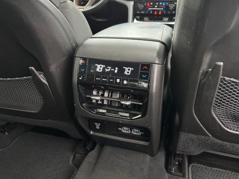 Used 2023 Jeep Grand Cherokee L Summit AWD/4WD image 32