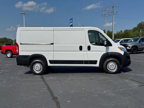 Used 2025 RAM ProMaster 2500 w/ U-Haul Equipment Group FWD image 2