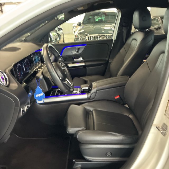Used 2023 Mercedes-Benz GLA 250 4MATIC image 8
