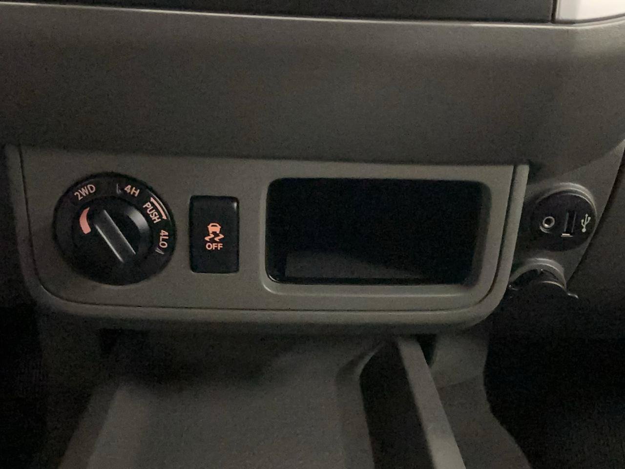 Used 2019 Nissan Frontier SV AWD/4WD image 19