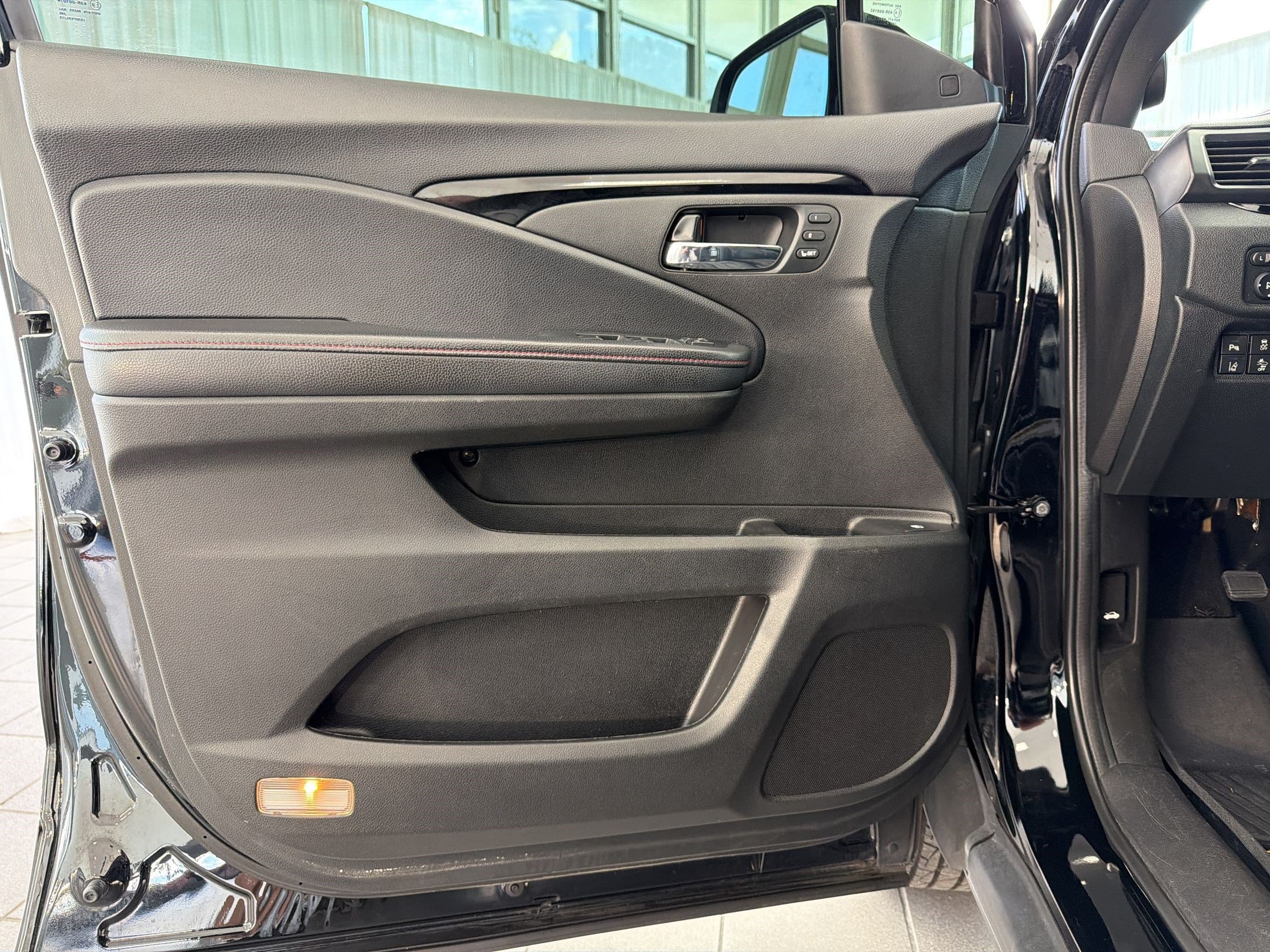 Used 2023 Honda Ridgeline Black Edition image 14