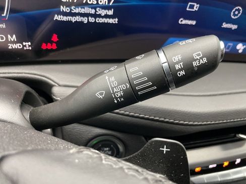 Used 2025 Cadillac XT4 Premium Luxury w/ Technology Package image 30