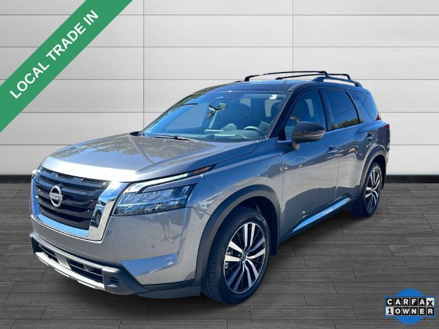 Used 2024 Nissan Pathfinder Platinum AWD/4WD image 7