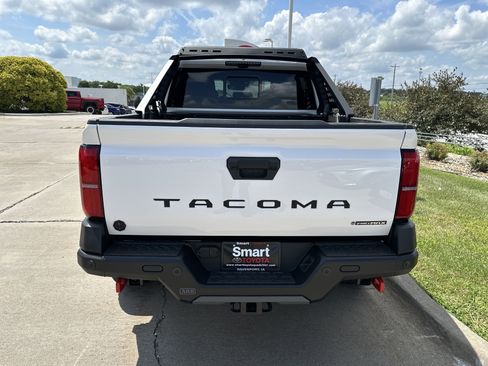New 2025 Toyota Tacoma Trailhunter Hybrid image 5