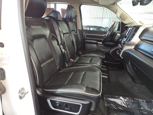 Used 2020 RAM 1500 Laramie image 15