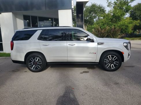 Certified 2021 GMC Yukon AT4 w/ AT4 Premium Plus Package AWD/4WD image 6
