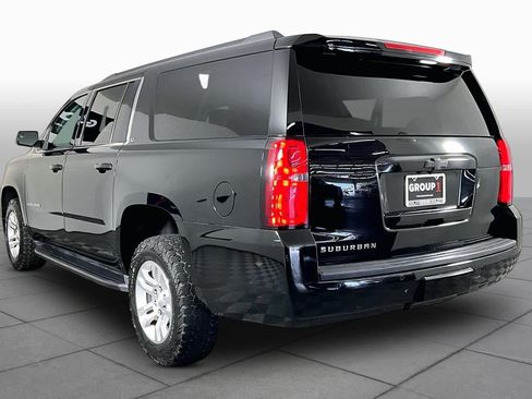 Used 2020 Chevrolet Suburban LT RWD image 11