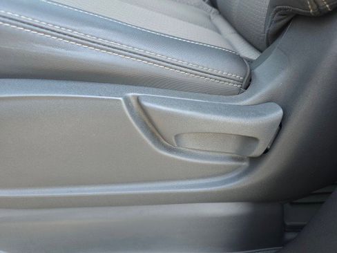 Used 2019 Nissan Titan S image 25