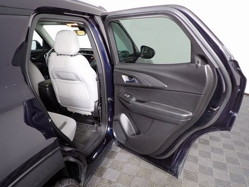 Used 2021 Chevrolet TrailBlazer LT w/ Sun and Liftgate Package image 31