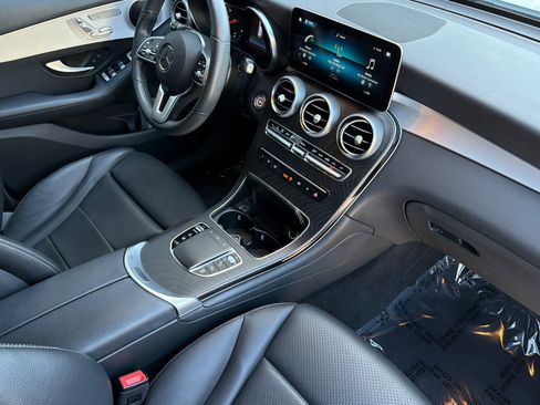 Used 2022 Mercedes-Benz GLC 300 image 15