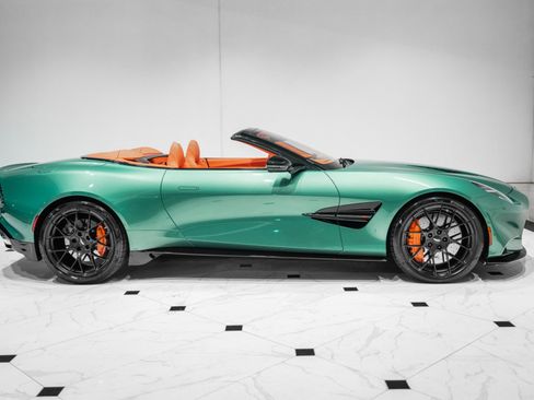 New 2026 Aston Martin Vanquish Convertible image 42
