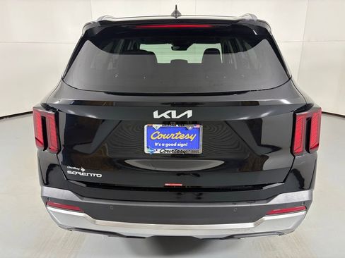 New 2026 Kia Sorento S image 7