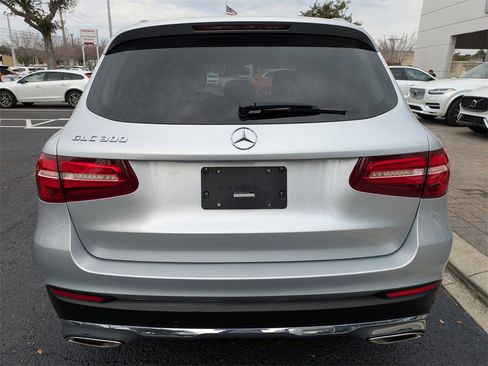 Used 2018 Mercedes-Benz GLC 300 image 5