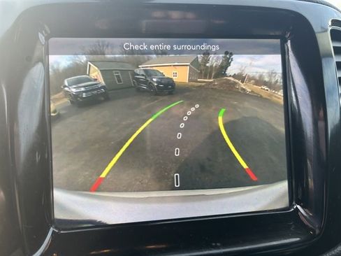 Used 2018 Jeep Compass Limited image 28