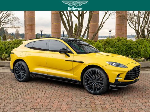 Used 2023 Aston Martin DBX 707 image 1