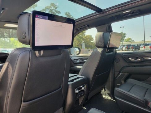 Used 2023 GMC Yukon Denali w/ Advanced Technology Package RWD image 26