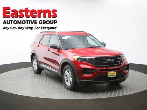Used 2021 Ford Explorer XLT image 50