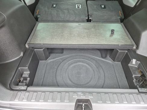 Used 2018 Chevrolet Equinox LS FWD image 38