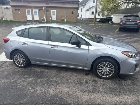 Used 2019 Subaru Impreza 2.0i image 3