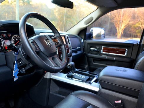 Used 2012 RAM 1500 Laramie image 21