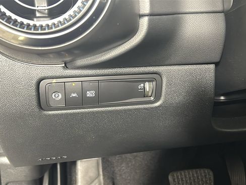 Used 2026 Chevrolet Equinox EV LT FWD image 23