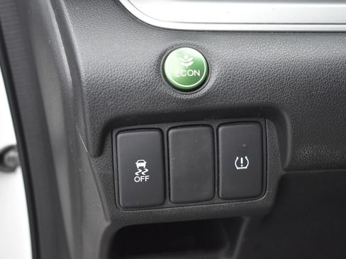 Used 2015 Honda CR-V LX image 14