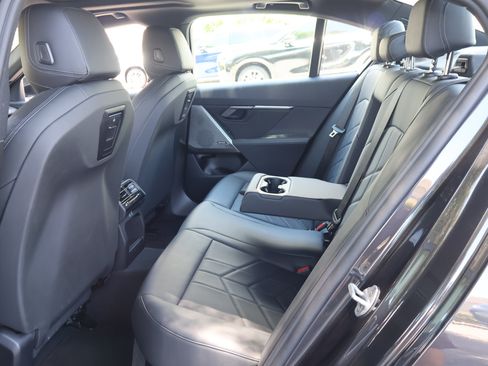 Used 2025 BMW 530i RWD image 17