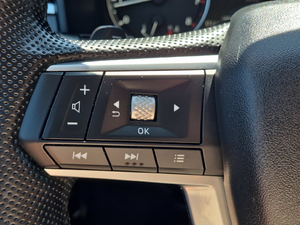 Used 2025 Mitsubishi Outlander SE AWD/4WD image 21