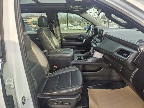 Certified 2023 GMC Yukon XL SLT image 9
