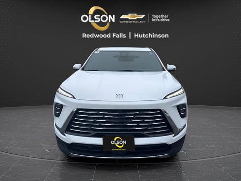 Used 2025 Buick Enclave Preferred image 8