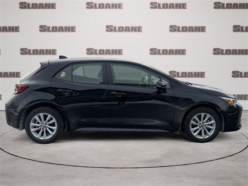Used 2025 Toyota Corolla SE image 6